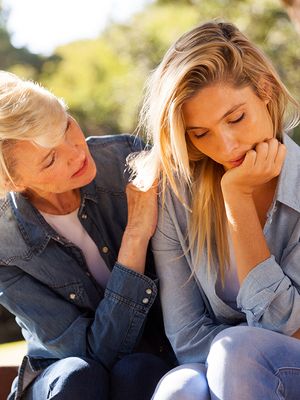 ylihuolehtiva äiti ja tytär kuinka suhde paremmaksi