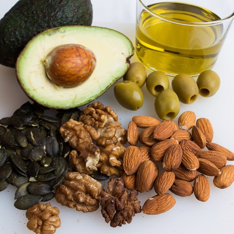 kasviöljy, pähkinät, siement, mantelit, hyvät rasvahapot, omega-rasvahapot