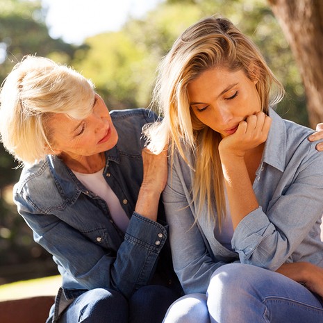 ylihuolehtiva äiti ja tytär kuinka suhde paremmaksi