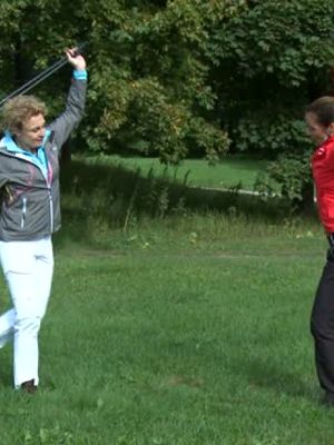 Hanna Sumari sauvakävelykoulussa: verryttely