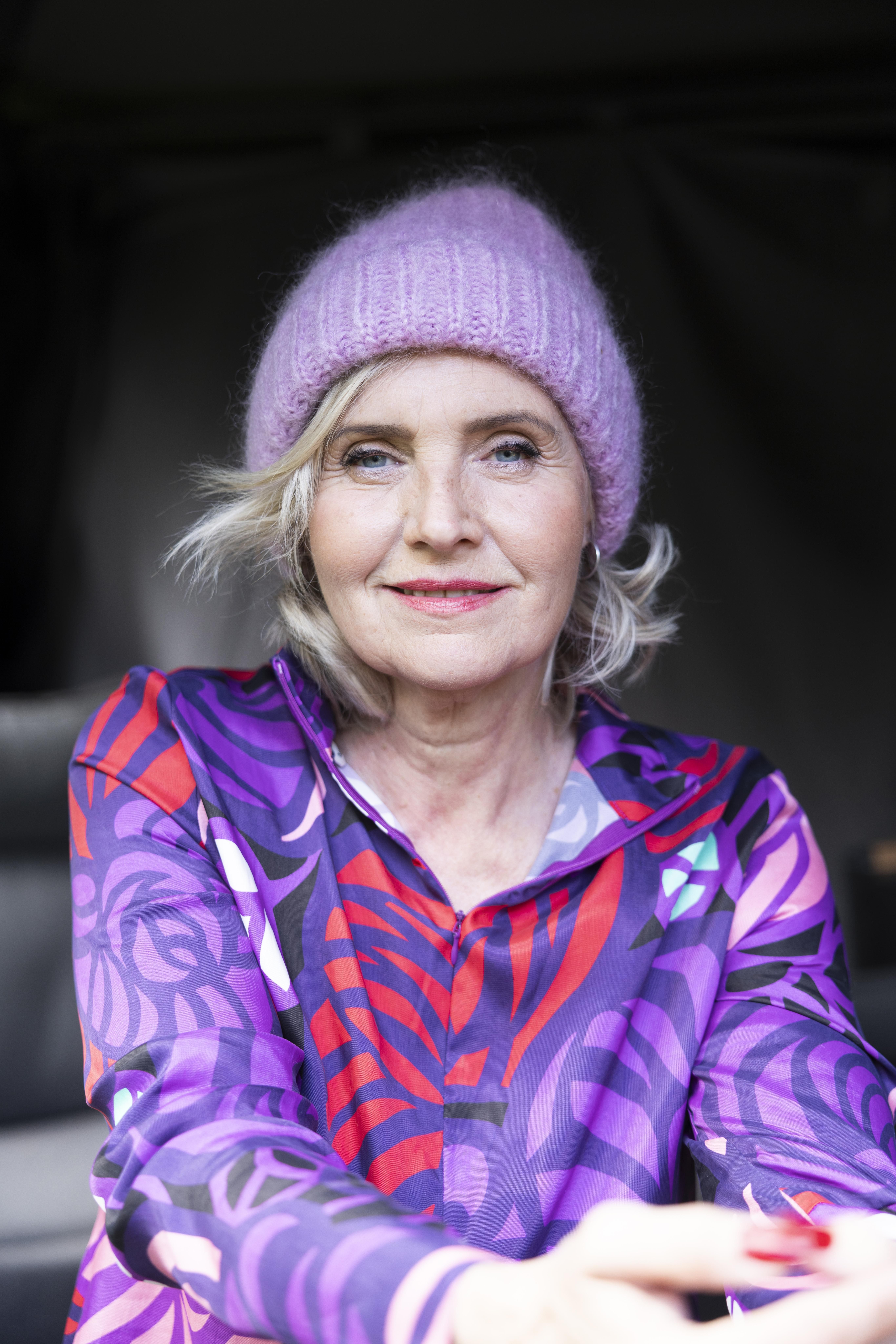 Yksi Even tulevaisuudenhaaveista on pystyä vielä kirjoittamaan kirjoja. Toistaiseksi se ei onnistu, vaikka suomen kieli on palannut puheeseen lähes täydellisesti.