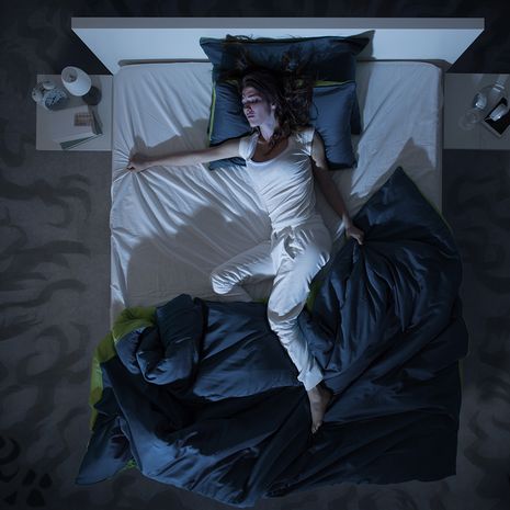 yöhikoilu, vaihdevuodet, painajaiset, unihäiriöt, hormonihoito