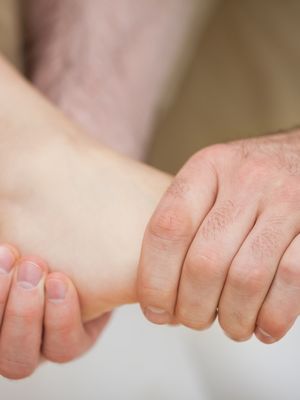 vaivaisenluu, jalkakipu