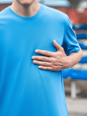 Närästys kannattaa hoitaa, sillä se voi häiritä sydäntä.