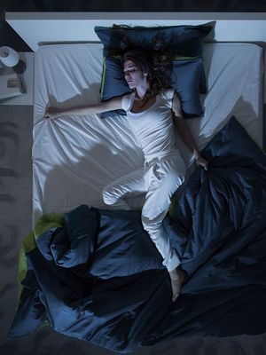 yöhikoilu, vaihdevuodet, painajaiset, unihäiriöt, hormonihoito